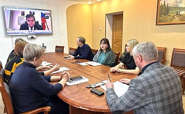 Владимир Джабаров провел совещание по ремонту школ Облученского района Еврейской автономной области