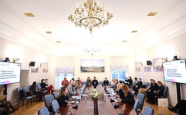 «Инфраструктура как инструмент развития креативных индустрий в регионах». IV Международный форум «Содружество моды»