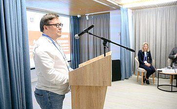 Дискуссионная площадка «Серебряный возраст: новые горизонты здоровья и активности». VI Форум социальных инноваций регионов