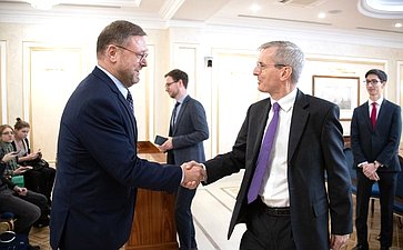 Встреча К. Косачева с Чрезвычайным и Полномочным послом Великобритании в РФ Лори Бристоу
