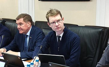 Круглый стол Комитета СФ по Регламенту и организации парламентской деятельности совместно с Комитетом СФ по экономической политике «Совершенствование законодательства Российской Федерации о государственном контроле (надзоре), муниципальном контроле»