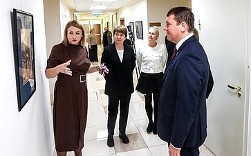 В Совете Федерации состоялось открытие выставки графических работ Яр-Кравченко «Лётчики — защитники в годы ВОВ»