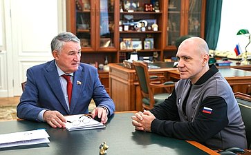 Заместитель Председателя Совета Федерации Юрий Воробьев провел встречу с и.о ректора Вологодского государственного университета
