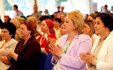 Лилия Гумерова выступила на Форуме клубных работников в Кузбассе