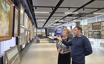 Ольга Бас в рамках поездки в регион провела рабочую встречу с директором Республиканского центра туризма, экологии и краеведения «Возрождение» Борисом Портным