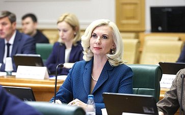 Расширенное заседание Комитета Совета Федерации по науке, образованию и культуре по вопросам обеспечения общеобразовательных организаций учебниками