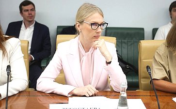 Заседание секции «Цифровая промышленность» «Обеспечение технологической независимости критической информационной инфраструктуры промышленности: переход на доверенные программно-аппаратные комплексы»