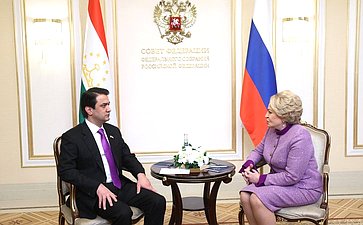 Валентина Матвиенко обсудила с Председателем Маджлиси милли Маджлиси Оли Республики Таджикистан Рустами Эмомали