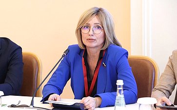 Татьяна Сахарова