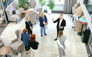 Дискуссионная площадка «Серебряный возраст: новые горизонты здоровья и активности». VI Форум социальных инноваций регионов