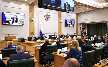 Расширенное заседание Комитета СФ по науке, образованию и культуре (в рамках Дней Волгоградской области в Совете Федерации)