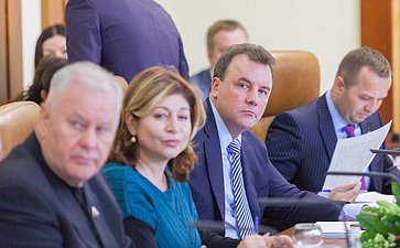 Заседание Комитета СФ по  конституционному законодательству и государственному строительству 5 Едалов и Иванова
