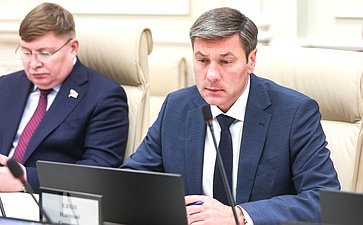 Совещание «О совершенствовании системы требований к эксплуатационному состоянию дорог общего пользования в зимний период в условиях северных и приравненных к ним территорий»