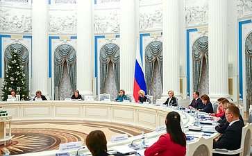 Первое заседание Совета при Президенте России по реализации госполитики в сфере защиты семьи и детей