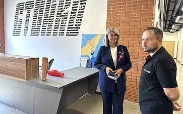 Наталия Косихина провела рабочую встречу с руководством и сотрудниками Центра протезирования и реабилитации