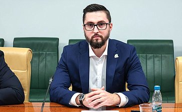 Круглый стол Комитета Совета Федерации по экономической политике на тему «О развитии системы биржевой торговли в рамках БРИКС»