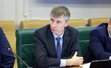 Круглый стол Комитета Совета Федерации по экономической политике «Государственная поддержка обеспечения безопасности критической инфраструктуры стратегических предприятий Российской Федерации»