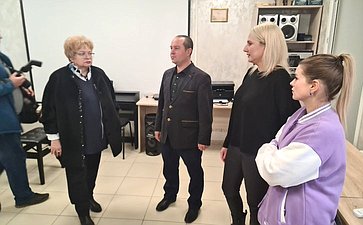 Оксана Хлякина посетила социальные объекты и предприятия Липецкой области
