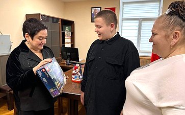 Лариса Мельник исполнила мечту особенного ребёнка в рамках акции «Ёлка желаний»