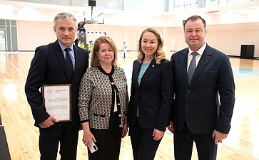 Сенаторы посетили Центр физкультурной и спортивной работы «Олимпия» Тюменского муниципального района