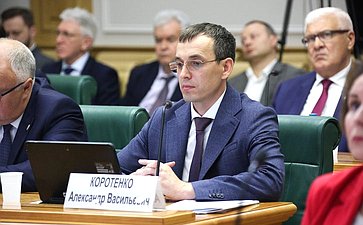 Парламентские слушания на тему «Вопросы управления комплексами индивидуальных жилых домов»
