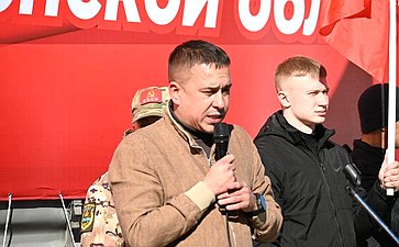 Айрат Гибатдинов принял участие в торжественной церемонии отправки гуманитарной помощи из Ульяновска в Донбасс и Новороссию