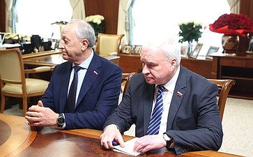Валентина Матвиенко провела встречу с губернатором Саратовской области Романом Бусаргиным