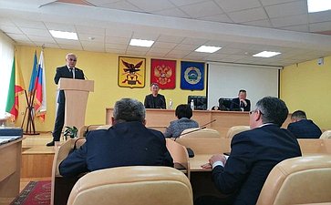 Баир Жамcуев в рамках рабочей поездки в регион принял участие в патриотических мероприятиях в поселке Агинское, посвященных Дню защитника Отечества