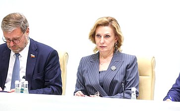 Инна Святенко