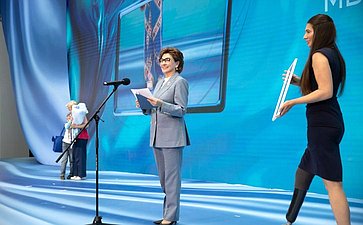 XXVIII Петербургский международный экономический форум (ПМЭФ’25). Показ международного конкурса адаптивной моды «На крыльях»