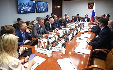 Заседание секции «Цифровая трансформация транспорта» на тему «Обсуждение концепций логистического проекта-международного транспорта БАС-Хаба с применением беспилотных летательных аппаратов между Россией и Китаем»