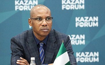 Григорий Карасин выступил в ходе встречи Чрезвычайных и Полномочных Послов иностранных государств в России. Мероприятие состоялось в рамках XVI Международного экономического форума «Россия – Исламский мир: KazanForum»