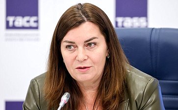 Пресс-конференция, посвященная X Всероссийской конференции по вопросам семейного воспитания и родительского просвещения «Школа одаренных родителей»