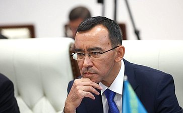 Валентина Матвиенко провела встречу с Председателем Сената Парламента Республики Казахстан Мауленом Ашимбаевым