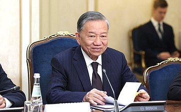 Валентина Матвиенко провела встречу с Генеральным секретарем Центрального комитета Коммунистической партии Вьетнама То Ламом
