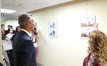 Открытие выставки «Новая реальность глазами юных строителей будущей России»