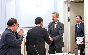 Встреча первого заместителя Председателя СФ Андрея Яцкина с руководителем группы дружбы Таиланд-Россия в Парламенте Королевства Таиланд Пратхум Вонгсаватди