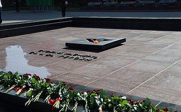 Мемориальный комплекс «Брестская крепость-герой». Церемония возложения венка и цветов к Вечному огню