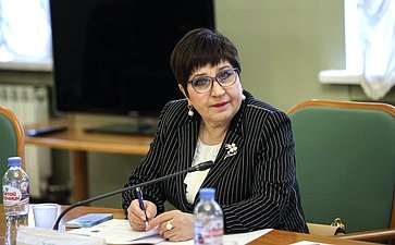 Заседание комиссии Совета законодателей РФ по вопросам социальной политики