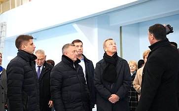 Сенаторы провели осмотр строящейся общеобразовательной школы г. Иркутска