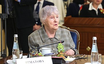 Встреча Председателя Совета Федерации Валентины Матвиенко с делегацией общества «Жители блокадного Ленинграда» Санкт-Петербурга