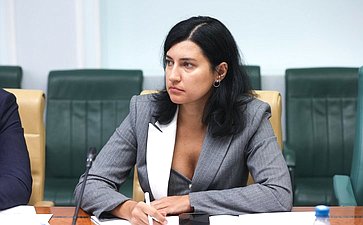 Совещание «Роль налоговых льгот в стимулировании научно-технологического развития РФ и повышении результативности научных исследований: эффективная мера государственной поддержки научной и инновационной деятельности или инструмент налоговой оптимизации»