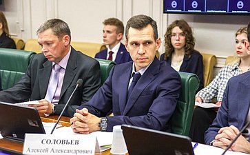 Круглый стол Комитета СФ по конституционному законодательству и государственного строительства «Ответственность за воспрепятствование профессиональной деятельности адвоката как гарантия реализации принципа состязательности и равноправия сторон»