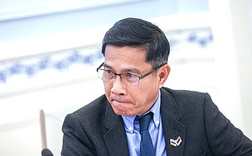 Встреча первого заместителя Председателя СФ Андрея Яцкина с руководителем группы дружбы Таиланд-Россия в Парламенте Королевства Таиланд Пратхум Вонгсаватди