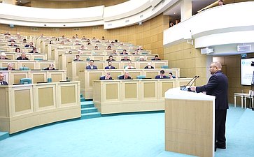 Руководитель Федеральной таможенной службы Валерий Пикалев