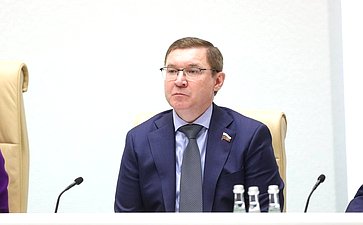 Владимир Якушев