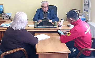 Баир Жамсуев провел личный прием граждан в Агинском Бурятском округе