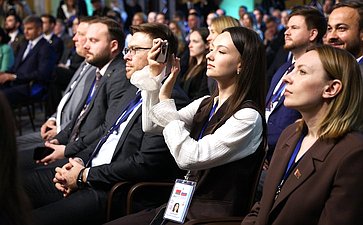 Встреча Председателя СФ Валентины Матвиенко и Председателя Совета Республики Национального собрания Республики Беларусь Натальи Кочановой с представителями молодежи России и Беларуси