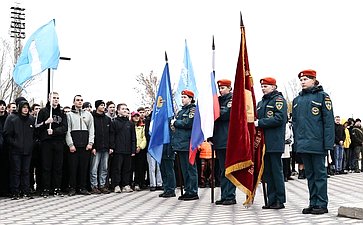 Церемония закладки капсулы на месте будущего памятника молодым строителям авиакомплекса и аллеи авиастроителей