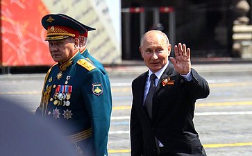 Владимир Путин и Сергей Шойгу